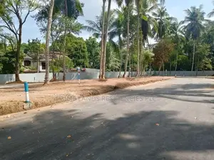 Land for Sale in Kadawatha