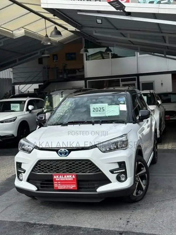 Toyota Raize Z GRADE HYBRID BSM 2025
