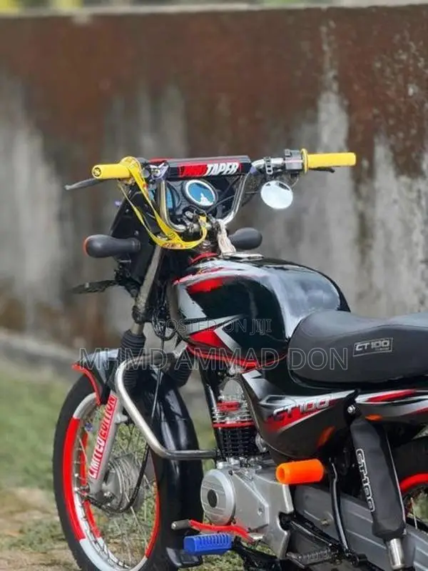 Bajaj CT100 2005