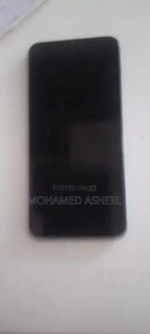Samsung Galaxy A30 64GB (Used)