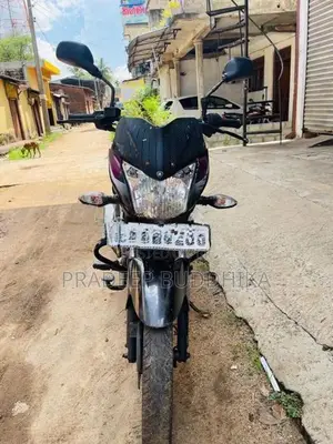 Bajaj Discover 2015