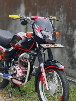 Bajaj CT100 2005