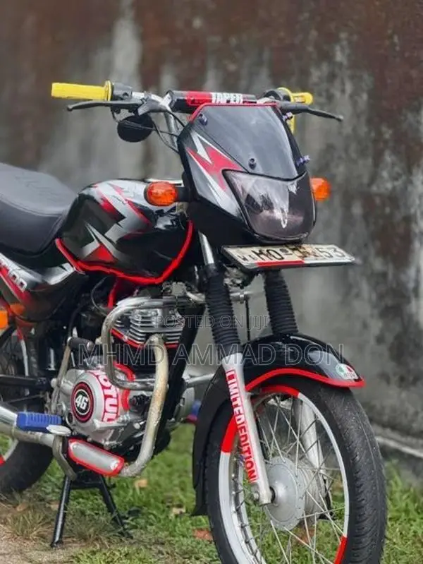 Bajaj CT100 2005