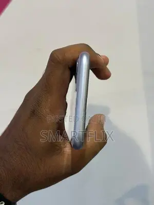 Apple iPhone 11 (Used)