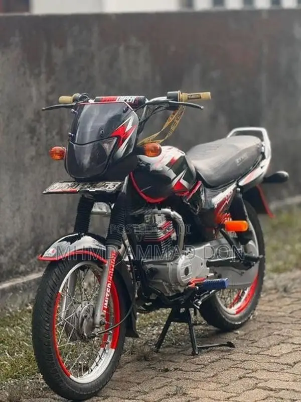 Bajaj CT100 2005