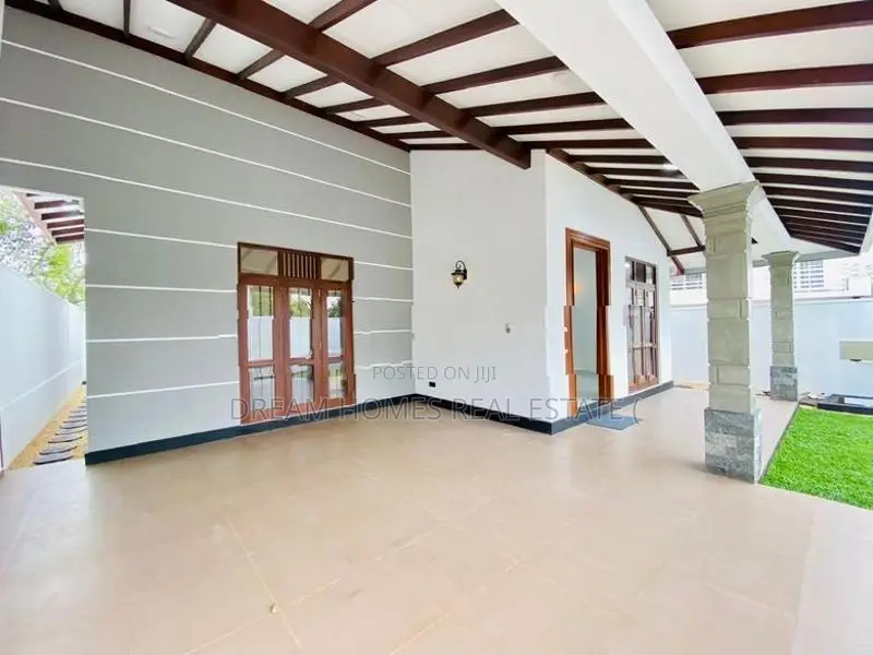 Brand New Luxury Two-Storied House for Sale – Malabe