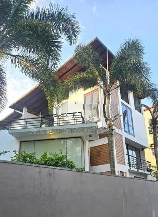 Luxury Split-Level Home for Sale – Malabe Prime Address