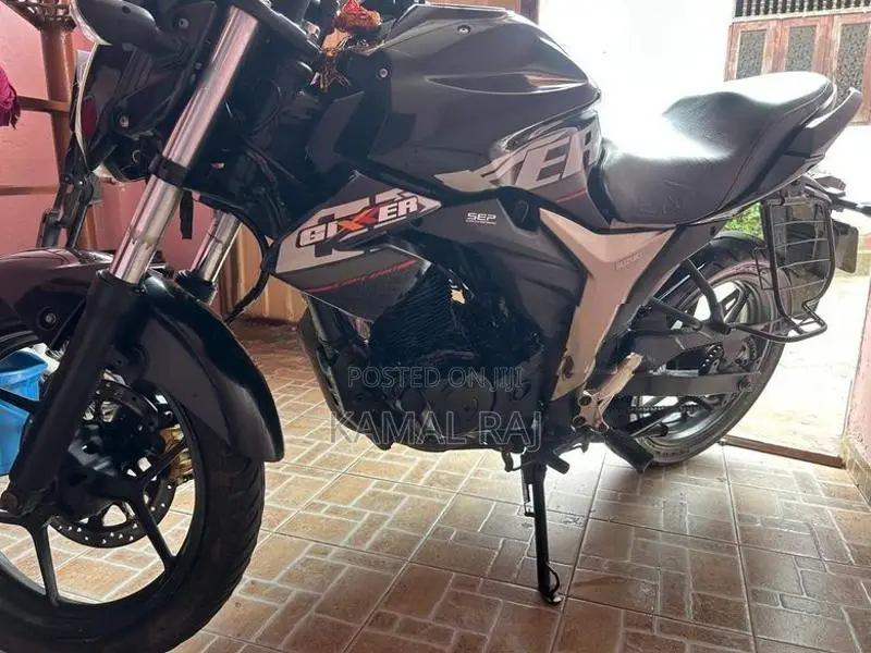 Suzuki Gixxer 2016