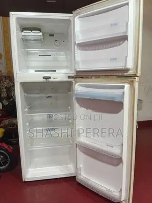 LG 219L Refrigerator