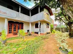 100M To Bus Road 18P Land Upstairs 5 Bed Rooms House For Sale Negombo