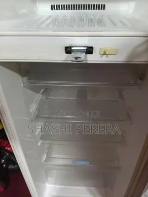 LG 219L Refrigerator
