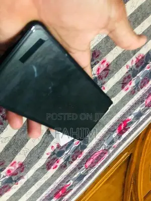 Samsung Galaxy A72 (Used)