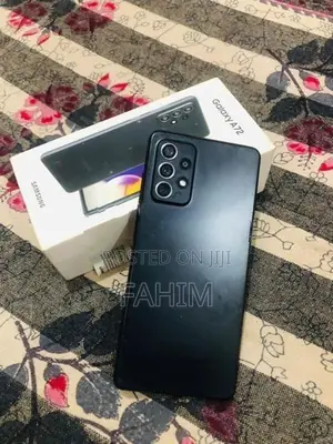 Samsung Galaxy A72 (Used)