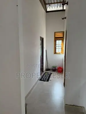 Athurugiriya Prime Location Luxury House For Sale