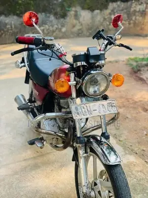 Suzuki GN 125 2002