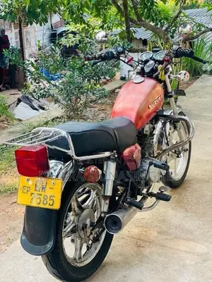Suzuki GN 125 2002