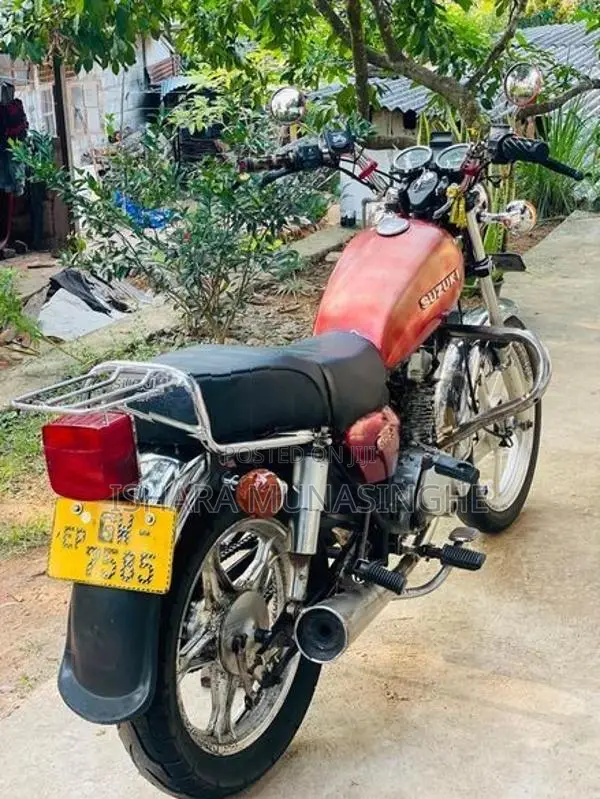 Suzuki GN 125 2002