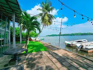 Bolgoda Lake Face House for Sale in Moratuwa
