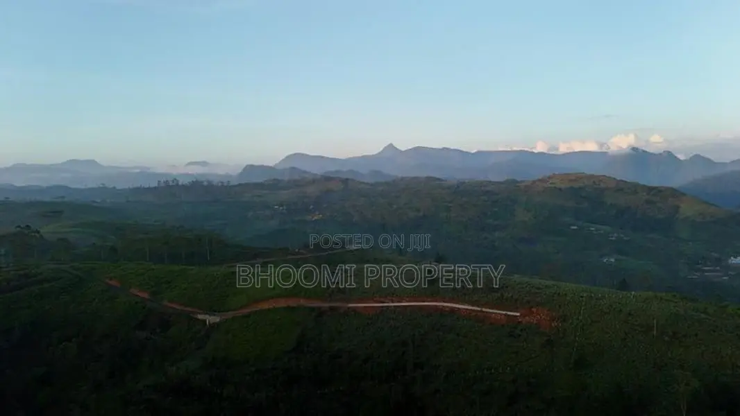 හැටන් වටවලින් සුන්දර බිම්කොටස්