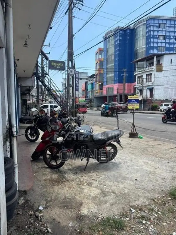 Building for Rent in Kiribathgoda