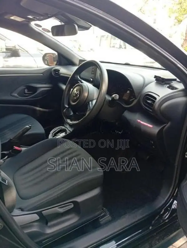Toyota Yaris x limited 2024