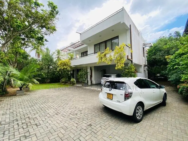 Luxurious Furnished 2 Story House for Rent in Homagama