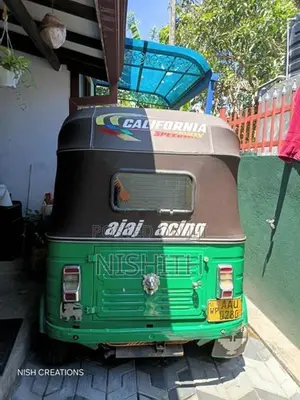 Bajaj RE 2014