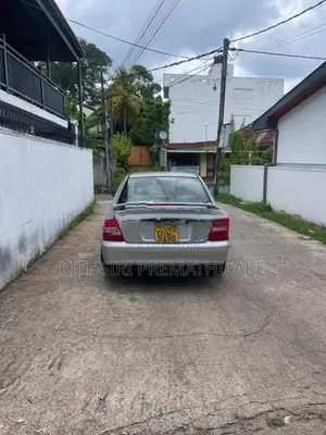 Mazda Familia 2000
