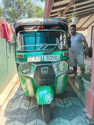 Bajaj RE 2014