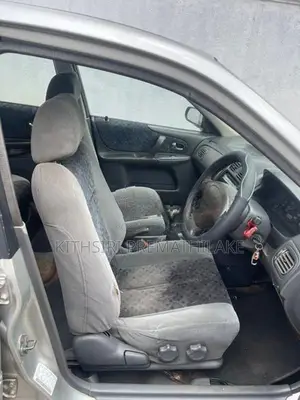 Mazda Familia 2000