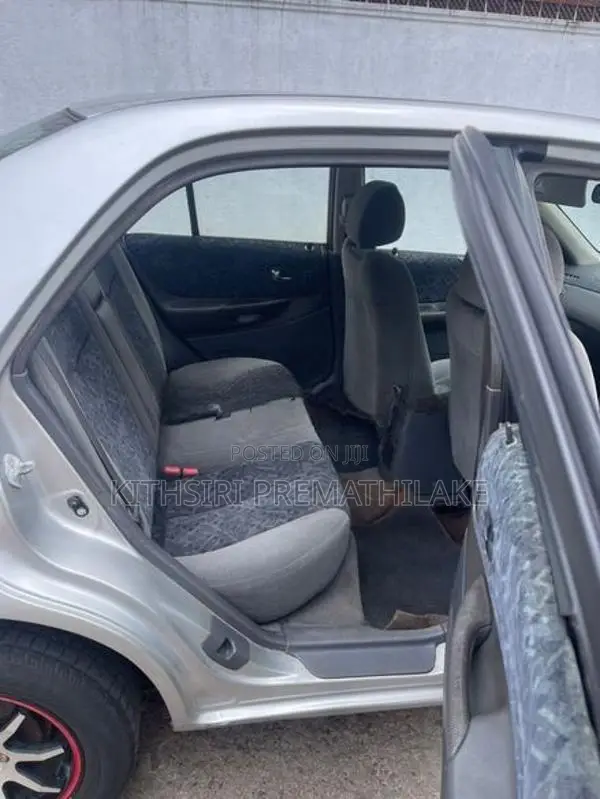 Mazda Familia 2000