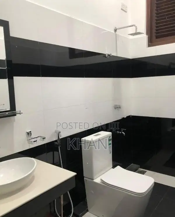 Luxury House for Sale Katugasthota
