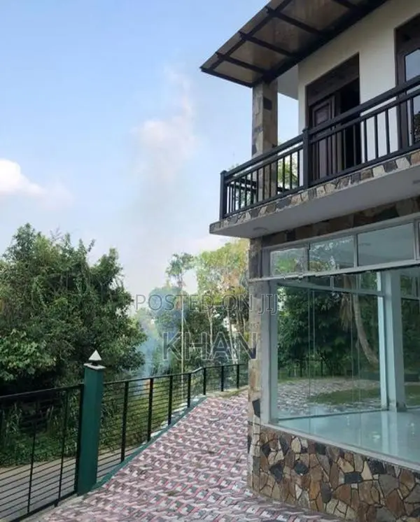 Luxury House for Sale Katugasthota