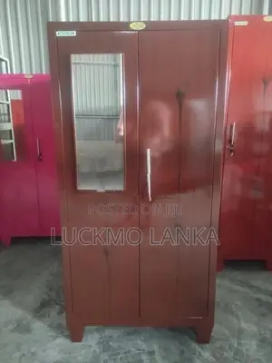 New 5x2.5 Size Steel Cupboard With Mirror (Tt7)