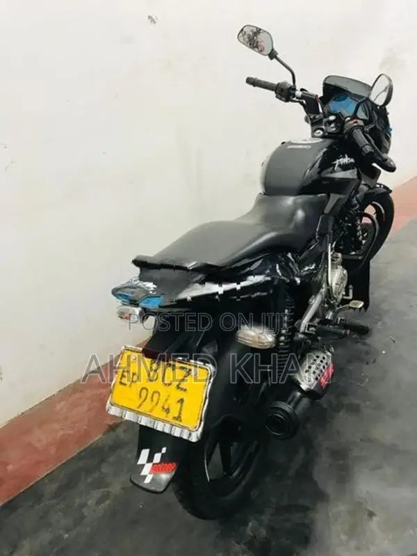 Bajaj Pulsar 150 2016