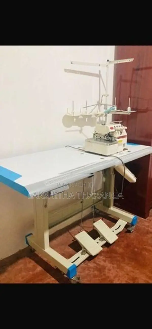 Siruba Overlock Machine