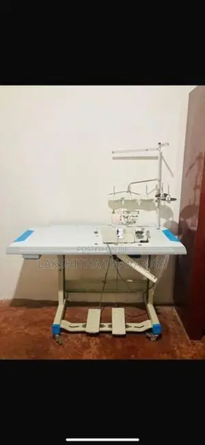 Siruba Overlock Machine