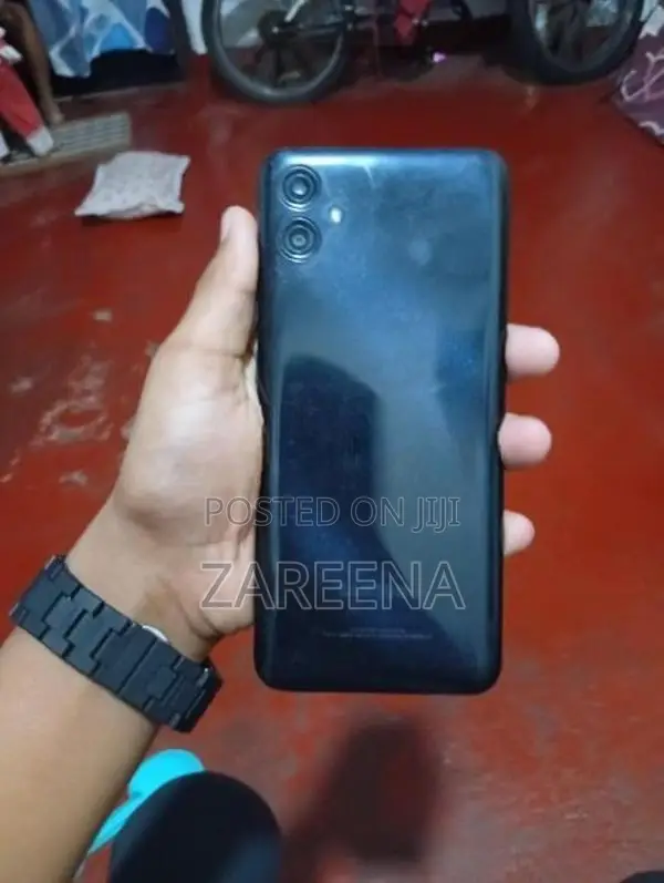 Samsung Galaxy A04e (Used)