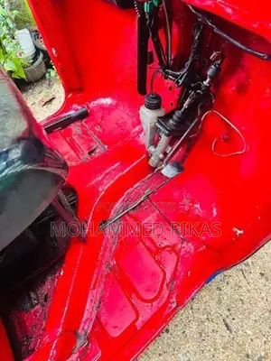 Bajaj RE 2001