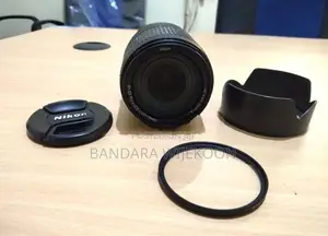 Nikon 18-140mm Lens