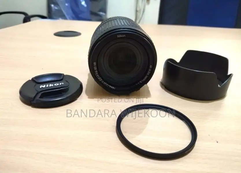 Nikon 18-140mm Lens