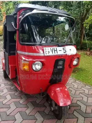 Bajaj RE 2010