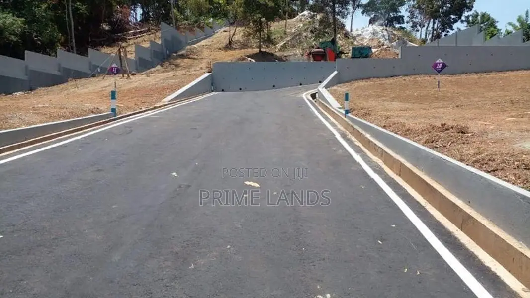 Land for Sale in Karapitiya