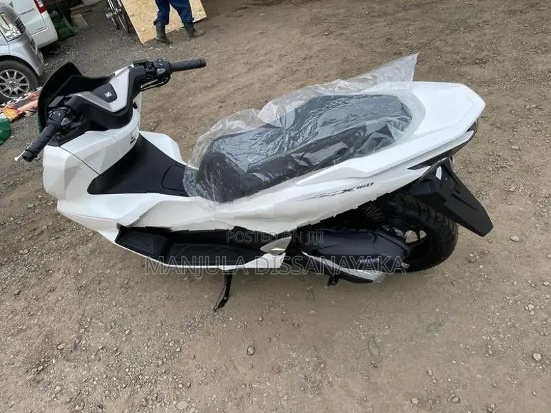 Honda PCX160 2025