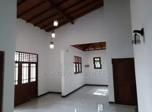 හයිලෙවල් මාර්ගයට මීටර් 300 දුරින් සුඛෝපභෝගී වටිනා දෙමහල් නිවසක්(ioop29
