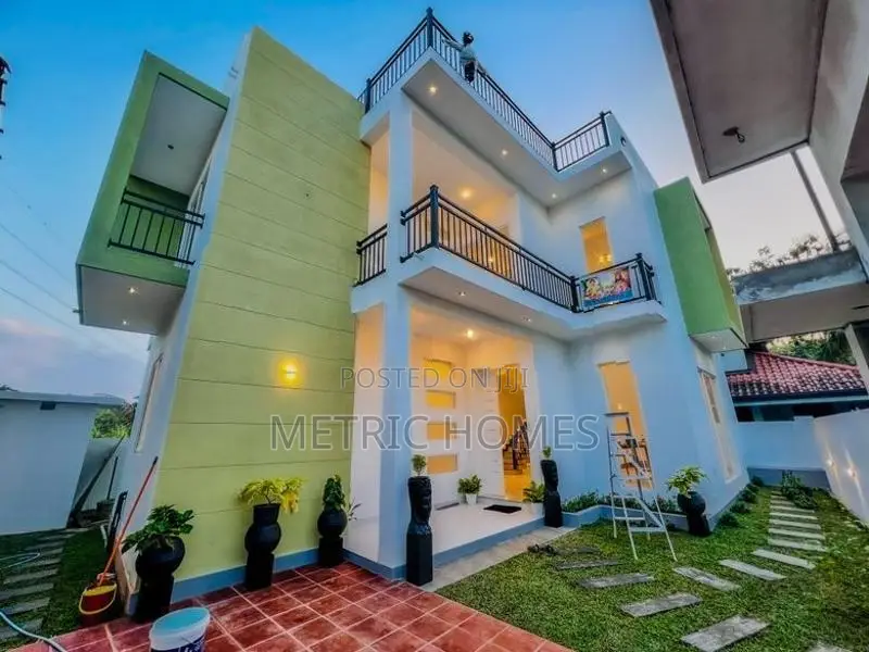 Brand New Box Model Luxury 3 Stored House Sale in Negombo