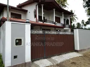 හයිලෙවල් මාර්ගයට මීටර් 300 දුරින් සුඛෝපභෝගී වටිනා දෙමහල් නිවසක්(ioop29