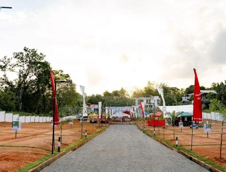 Residential Plots For Sale In Athurugiriya Town