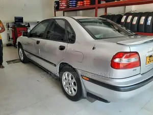 Volvo S40 1999