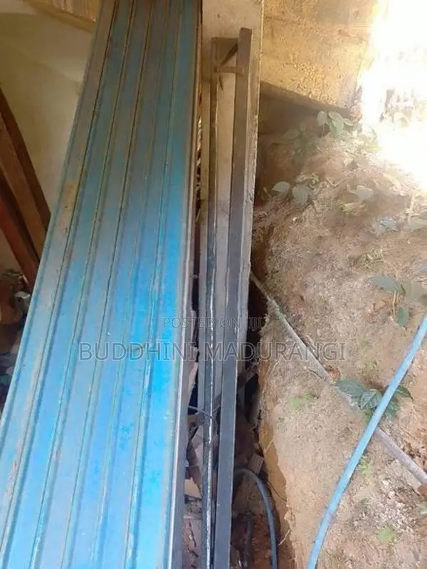 Roller Door (Gate)
